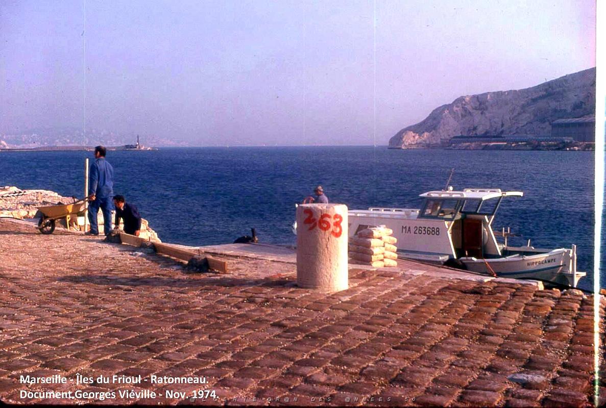 MARSEILLE ILE DU FRIOUL 1974 -RATONNEAU(27).jpg